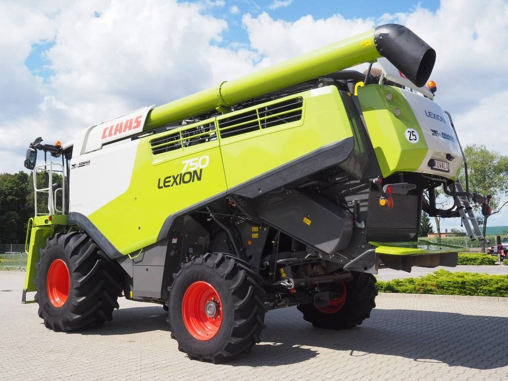 Claas Lexion 750 GPS + V770 - Ceifeira debulhadora: foto 2 Claas Lexion 750 GPS + V770 - Ceifeira debulhadora: foto 2