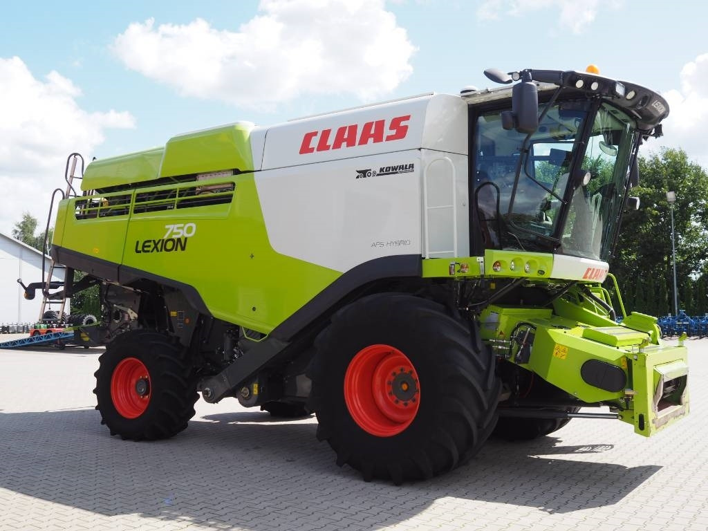 Claas Lexion 750 GPS + V770 - Ceifeira debulhadora: foto 4 Claas Lexion 750 GPS + V770 - Ceifeira debulhadora: foto 4