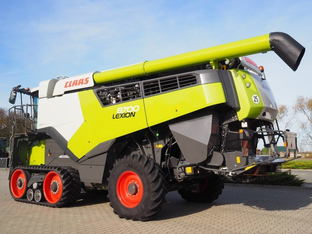Claas Lexion 8700TT + V1080 2-stage threshing drum drive - Ceifeira debulhadora: foto 2 Claas Lexion 8700TT + V1080 2-stage threshing drum drive - Ceifeira debulhadora: foto 2