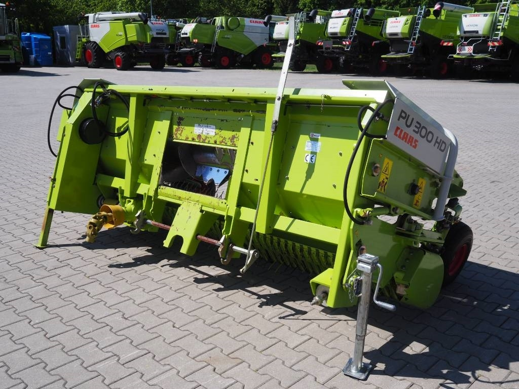 Claas PICK UP 300 HD - Picadora de forragem automotriz: foto 5 Claas PICK UP 300 HD - Picadora de forragem automotriz: foto 5