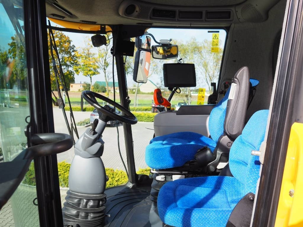 New Holland CR 9090 - Ceifeira debulhadora: foto 5 New Holland CR 9090 - Ceifeira debulhadora: foto 5