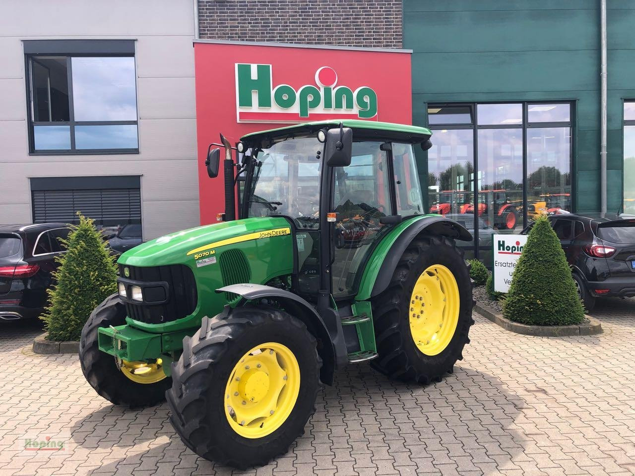 John Deere 5070 M - Trator: foto 1 John Deere 5070 M - Trator: foto 1