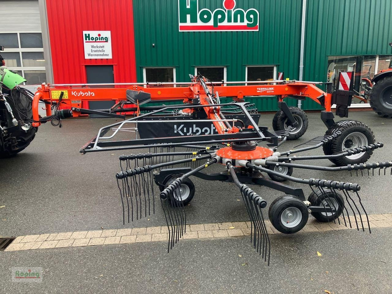 Kubota RA 2580 - Ancinho enleirador: foto 2 Kubota RA 2580 - Ancinho enleirador: foto 2