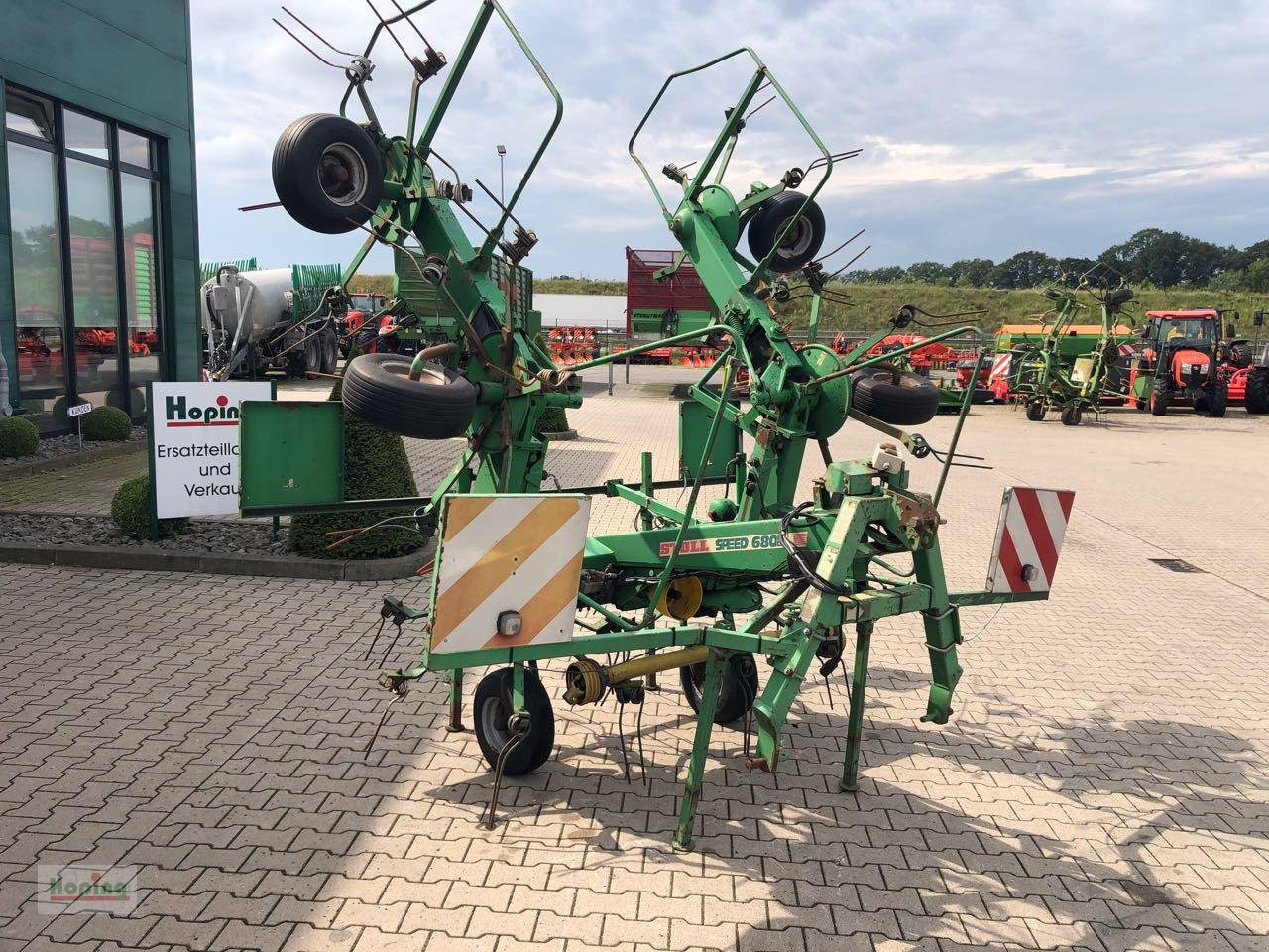 Stoll Speed 680 Hydro - Ancinho enleirador: foto 3 Stoll Speed 680 Hydro - Ancinho enleirador: foto 3