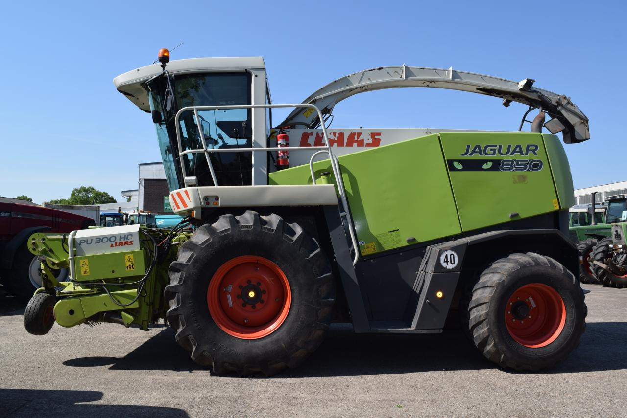 CLAAS Jaguar 850 Speedstar - Picadora de forragem automotriz: foto 1 CLAAS Jaguar 850 Speedstar - Picadora de forragem automotriz: foto 1