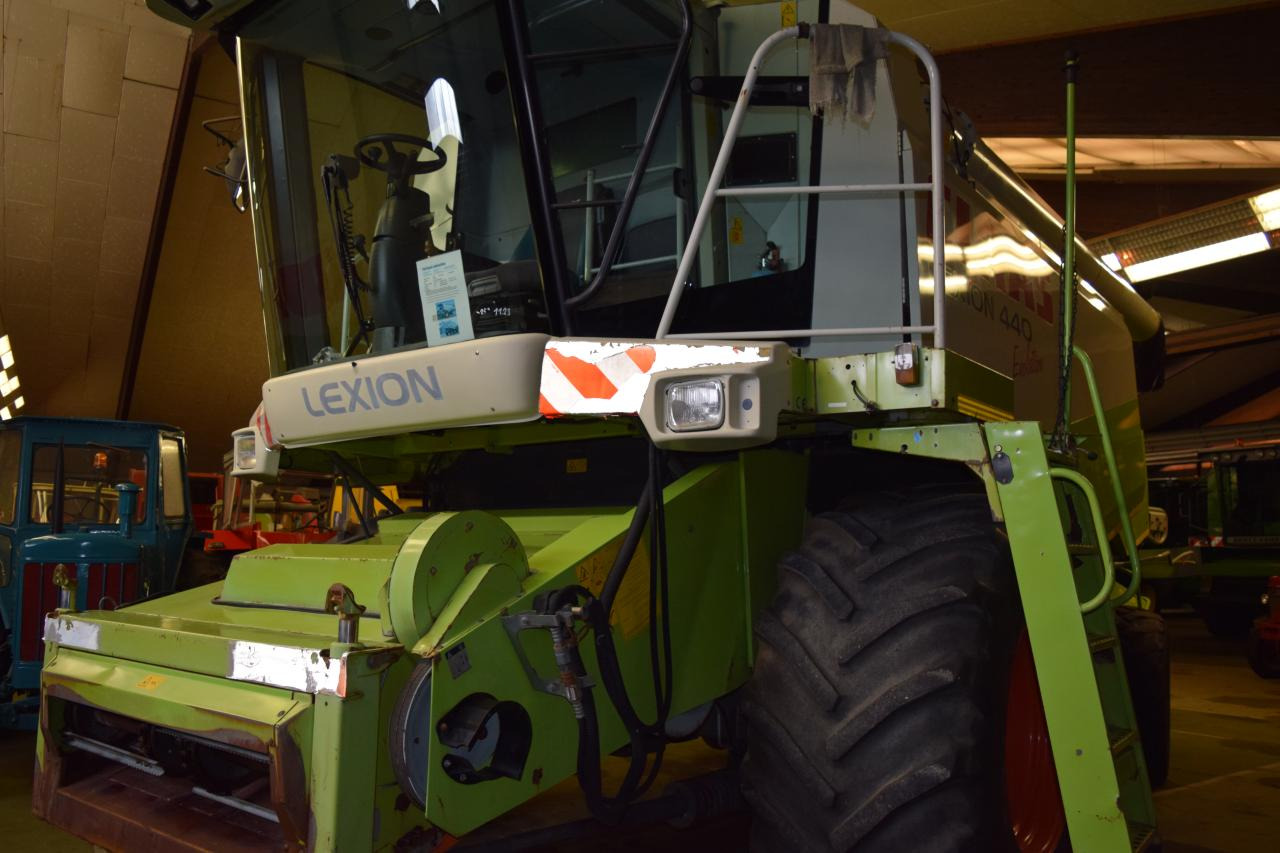 CLAAS Lexion 440 Evolution - Ceifeira debulhadora: foto 2 CLAAS Lexion 440 Evolution - Ceifeira debulhadora: foto 2