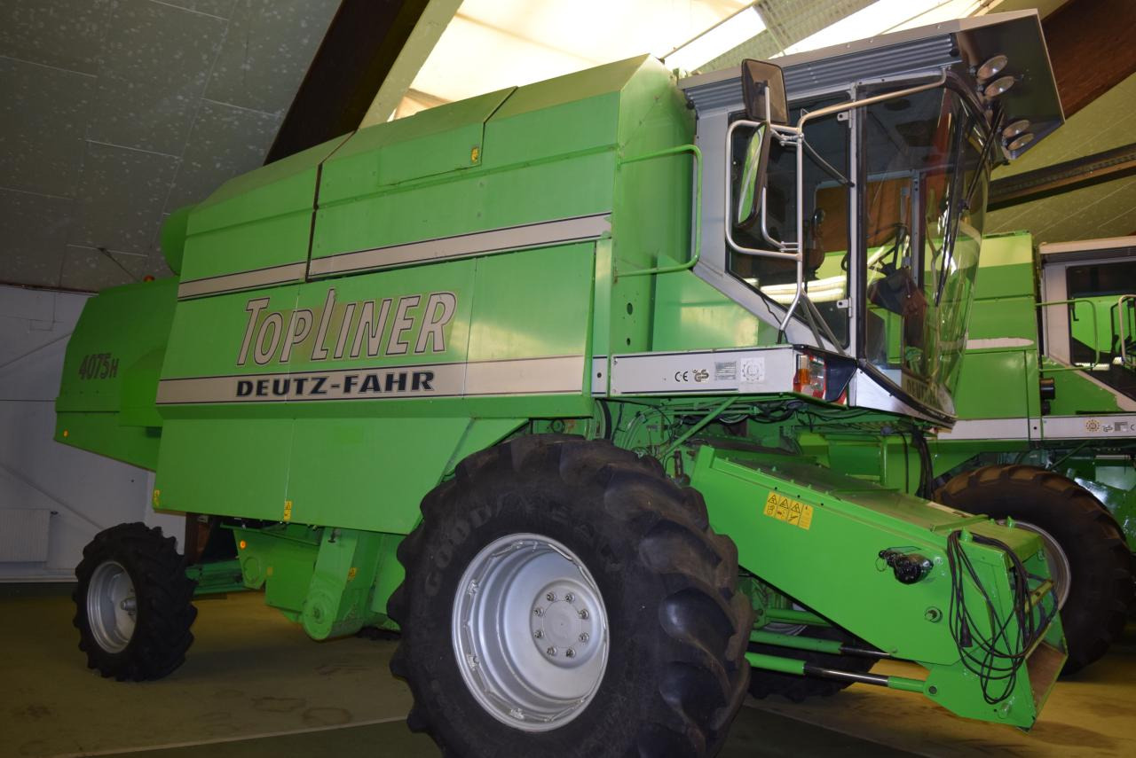 Deutz-Fahr 4075 H TopLiner - Ceifeira debulhadora: foto 1 Deutz-Fahr 4075 H TopLiner - Ceifeira debulhadora: foto 1