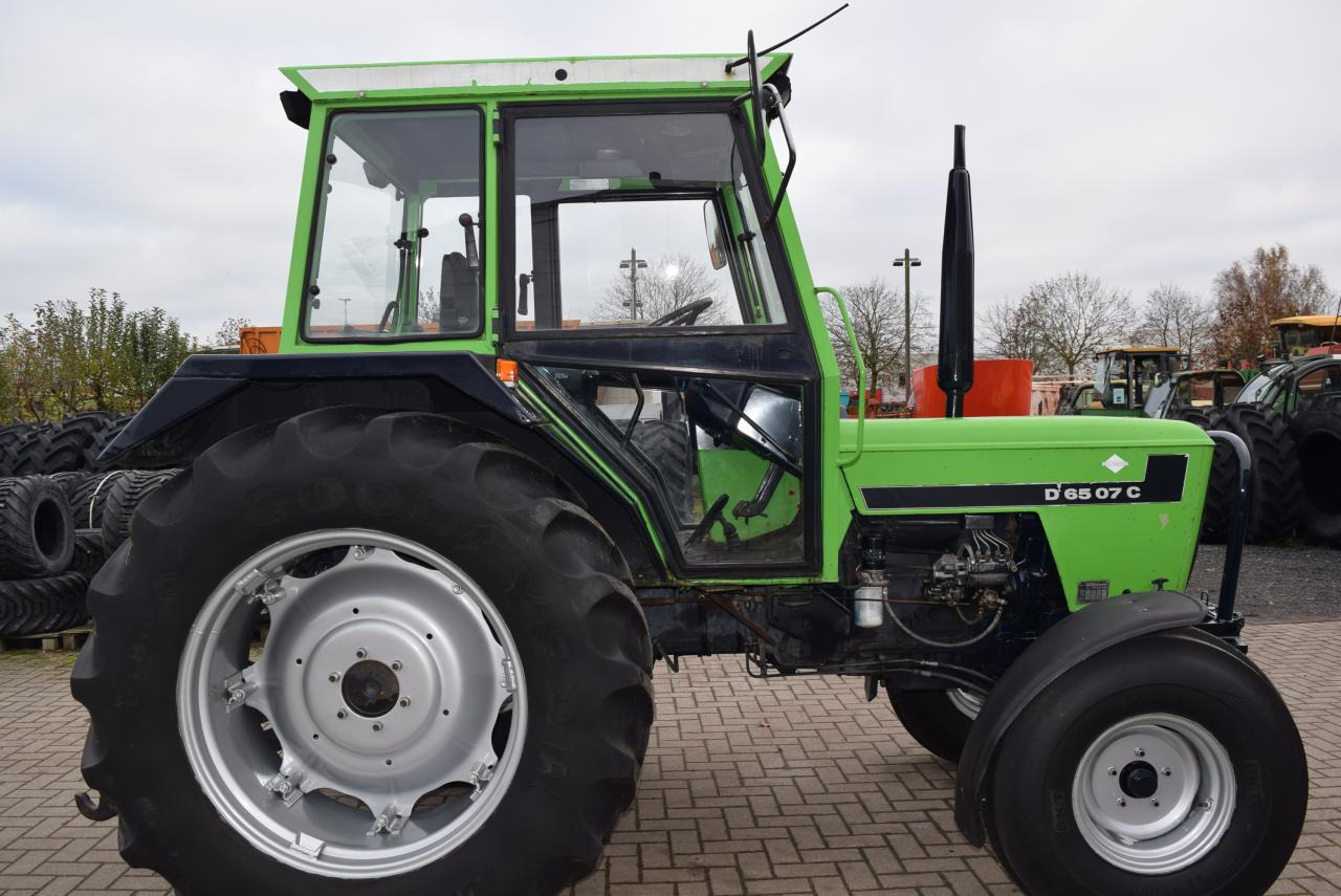 Deutz-Fahr D6507 C - Trator: foto 3 Deutz-Fahr D6507 C - Trator: foto 3