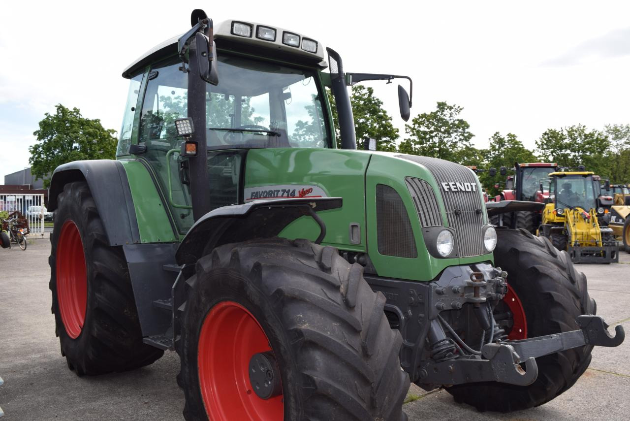 Fendt 714 Vario - Trator: foto 2 Fendt 714 Vario - Trator: foto 2
