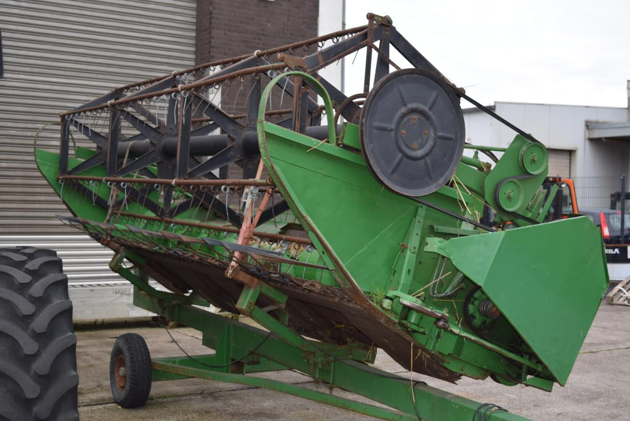 Ceifeira debulhadora John Deere 1065: foto 12