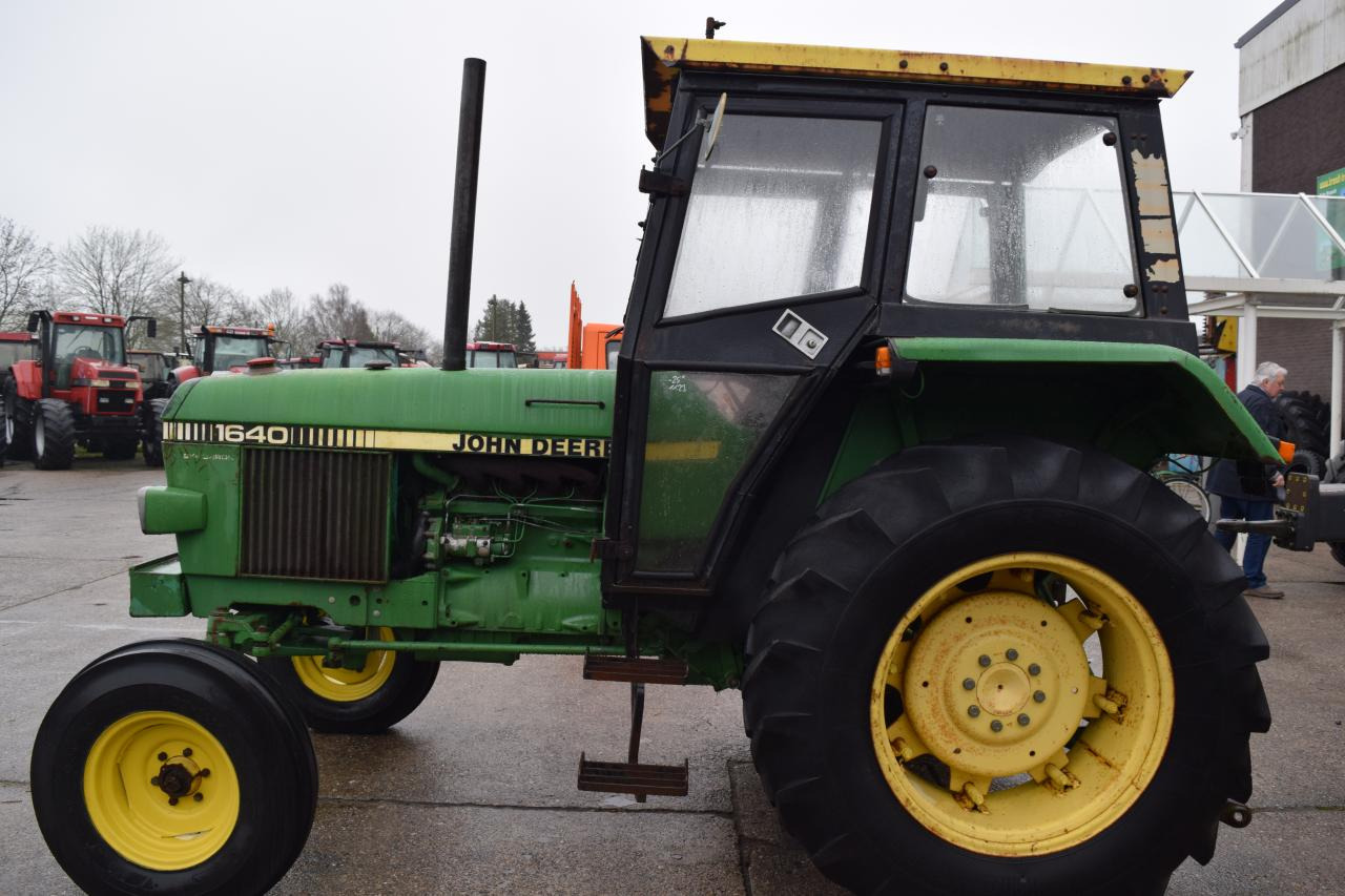 John Deere 1640 - Trator: foto 2 John Deere 1640 - Trator: foto 2
