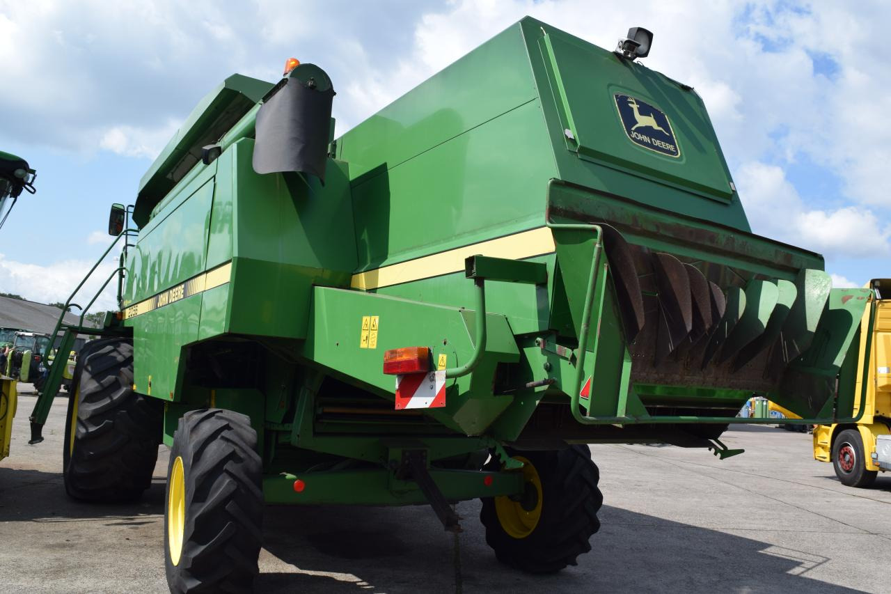 John Deere 2056 - Ceifeira debulhadora: foto 5 John Deere 2056 - Ceifeira debulhadora: foto 5