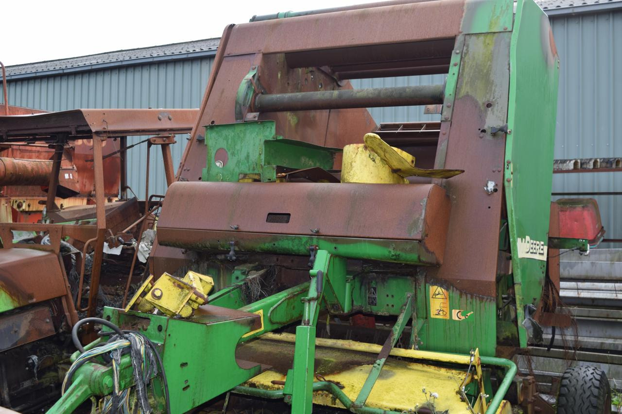 John Deere 550 * zur Teileverwertung* - Enfardadeira de fardos redondos: foto 2 John Deere 550 * zur Teileverwertung* - Enfardadeira de fardos redondos: foto 2