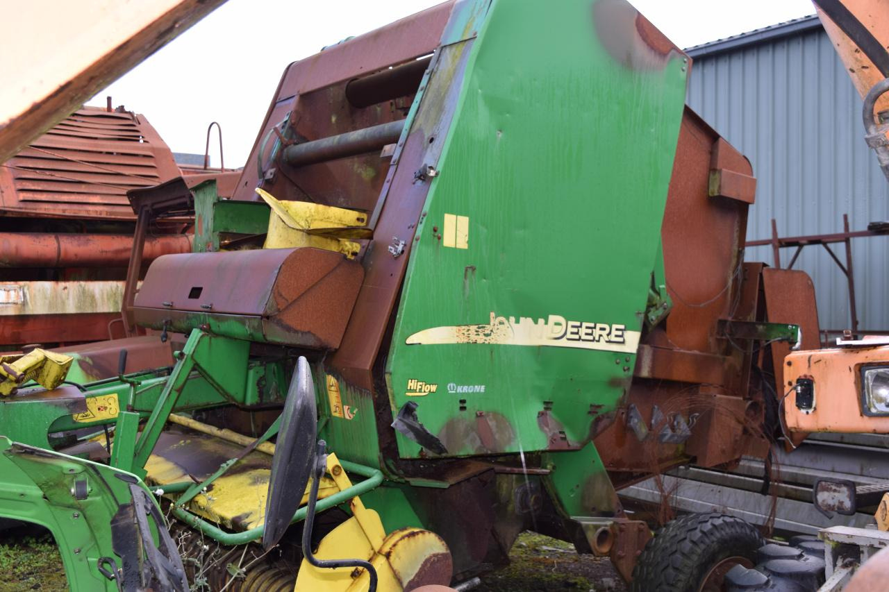 John Deere 550 * zur Teileverwertung* - Enfardadeira de fardos redondos: foto 1 John Deere 550 * zur Teileverwertung* - Enfardadeira de fardos redondos: foto 1