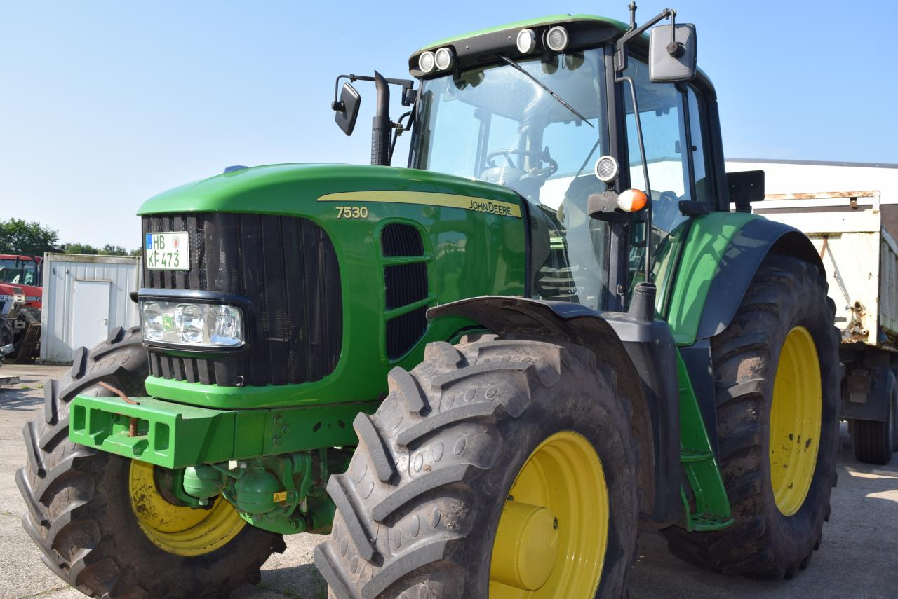 John Deere 7530 Premium - Trator: foto 1 John Deere 7530 Premium - Trator: foto 1