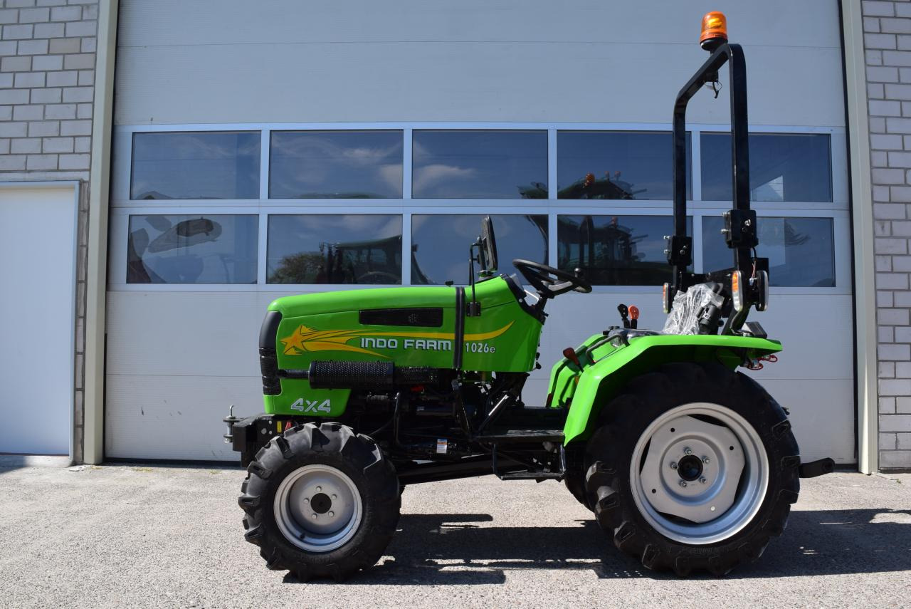 Klein-/Schmalspurtraktor INDO 1026 - Tractor pernalta: foto 2 Klein-/Schmalspurtraktor INDO 1026 - Tractor pernalta: foto 2