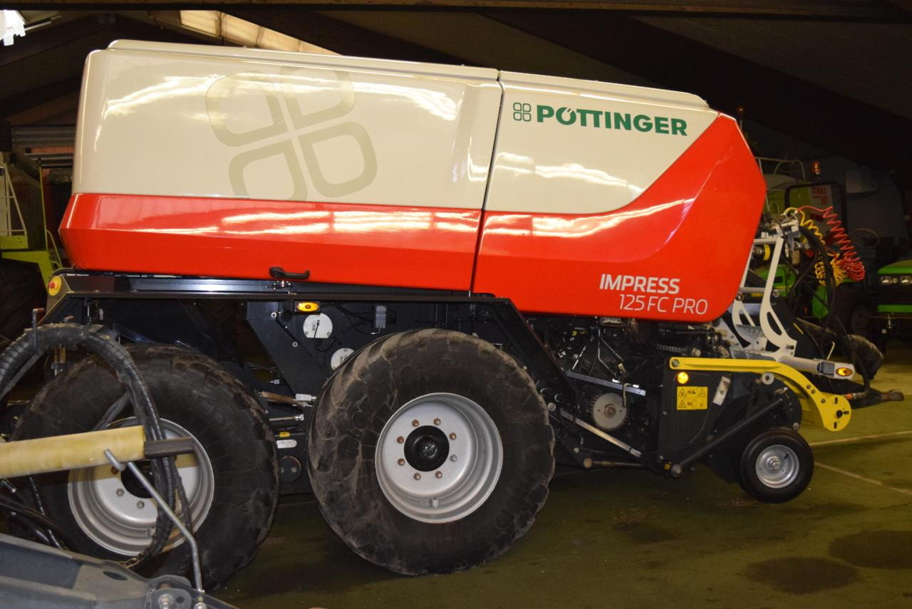Pöttinger Impress 125 FC Pro *Press-Wickelkombinationen* - Enfardadeira de fardos redondos: foto 4 Pöttinger Impress 125 FC Pro *Press-Wickelkombinationen* - Enfardadeira de fardos redondos: foto 4
