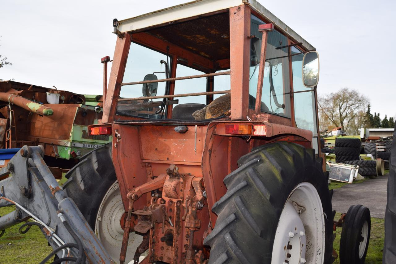 Renault 651 - Trator: foto 5 Renault 651 - Trator: foto 5