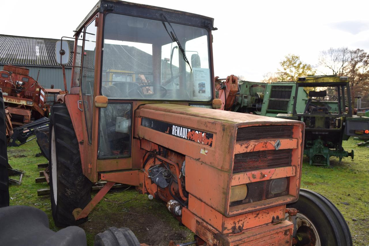 Renault 651 - Trator: foto 1 Renault 651 - Trator: foto 1