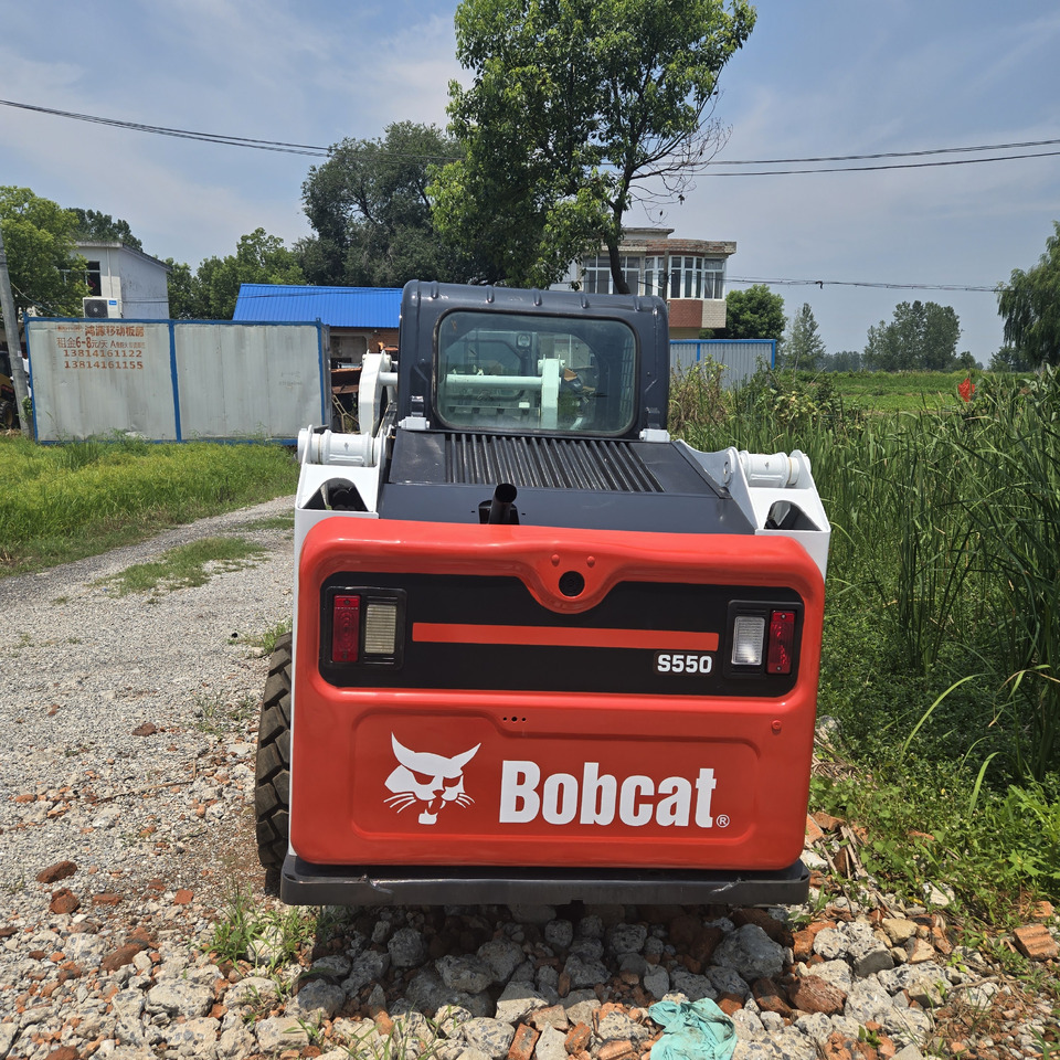 BOBCAT S550 - Mini carregadeira: foto 3 BOBCAT S550 - Mini carregadeira: foto 3