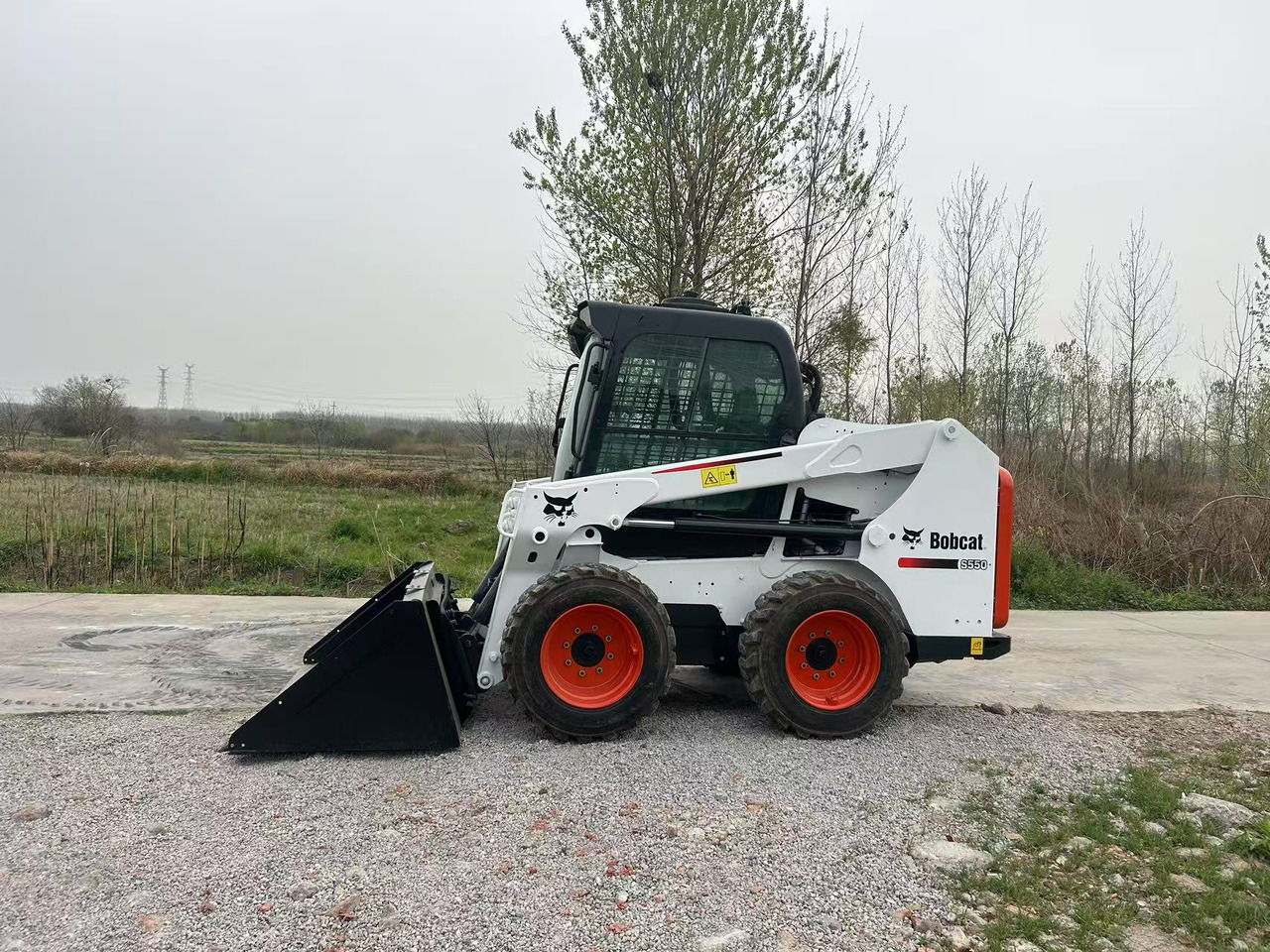 BOBCAT S550 - Mini carregadeira: foto 1 BOBCAT S550 - Mini carregadeira: foto 1