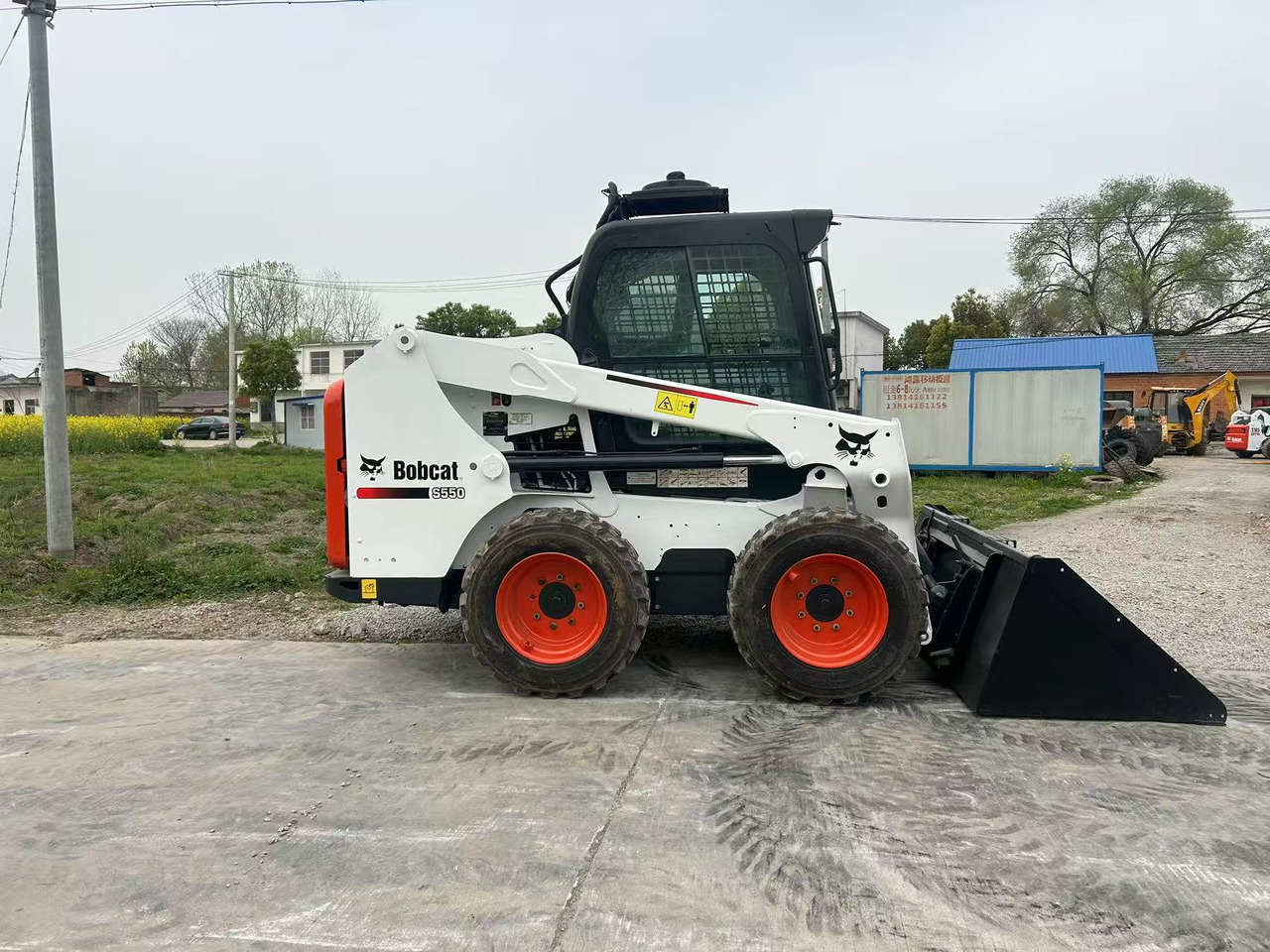 BOBCAT S550 - Mini carregadeira: foto 3 BOBCAT S550 - Mini carregadeira: foto 3