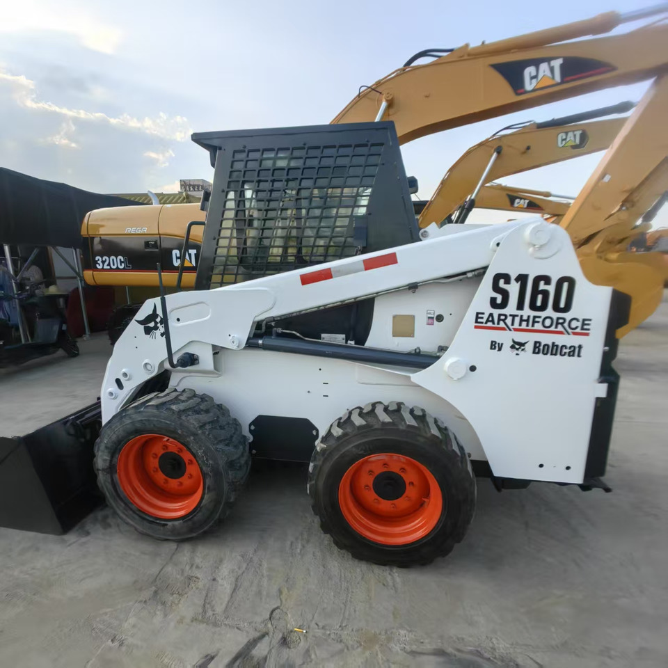 Bobcat S160 - Mini carregadeira: foto 1 Bobcat S160 - Mini carregadeira: foto 1