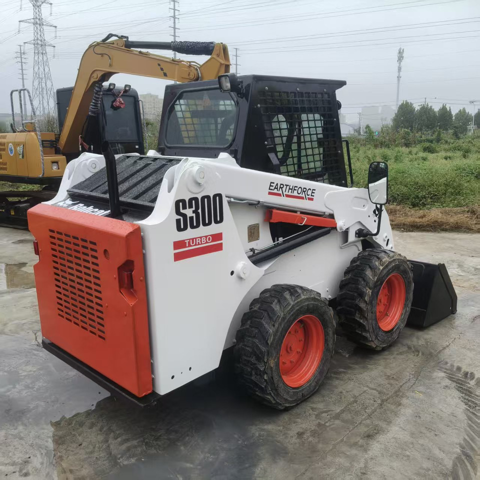 Bobcat S300 - Mini carregadeira: foto 4 Bobcat S300 - Mini carregadeira: foto 4
