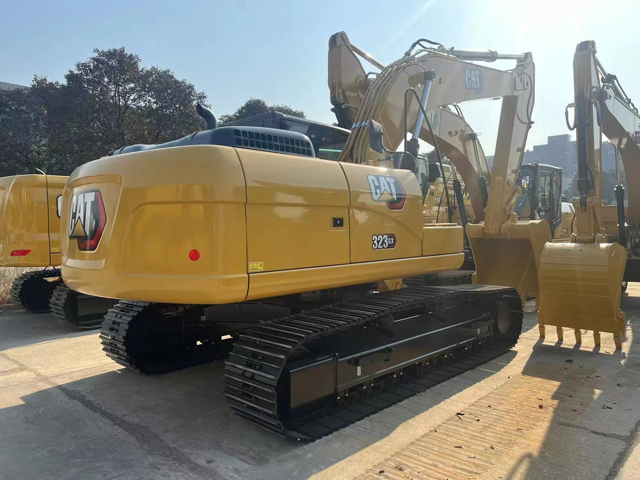 CAT 323GX - Escavadora de rastos: foto 1 CAT 323GX - Escavadora de rastos: foto 1