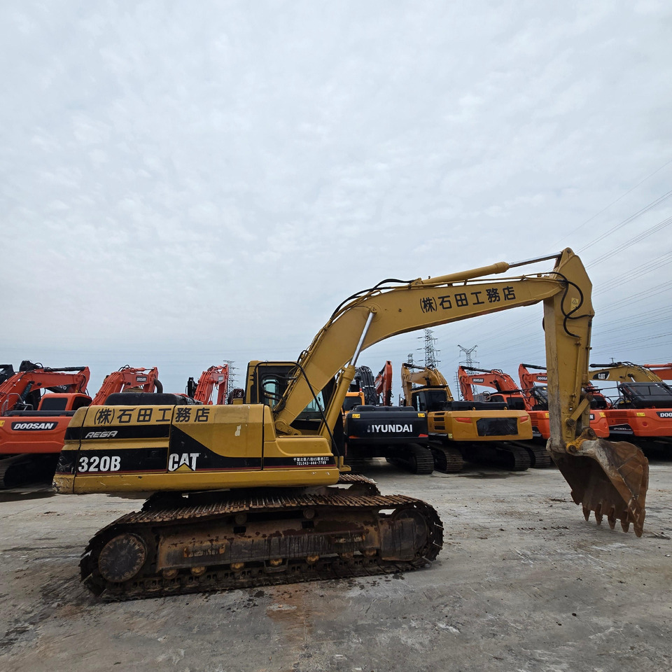CATERPILLAR 320B - Escavadora de rastos: foto 5 CATERPILLAR 320B - Escavadora de rastos: foto 5