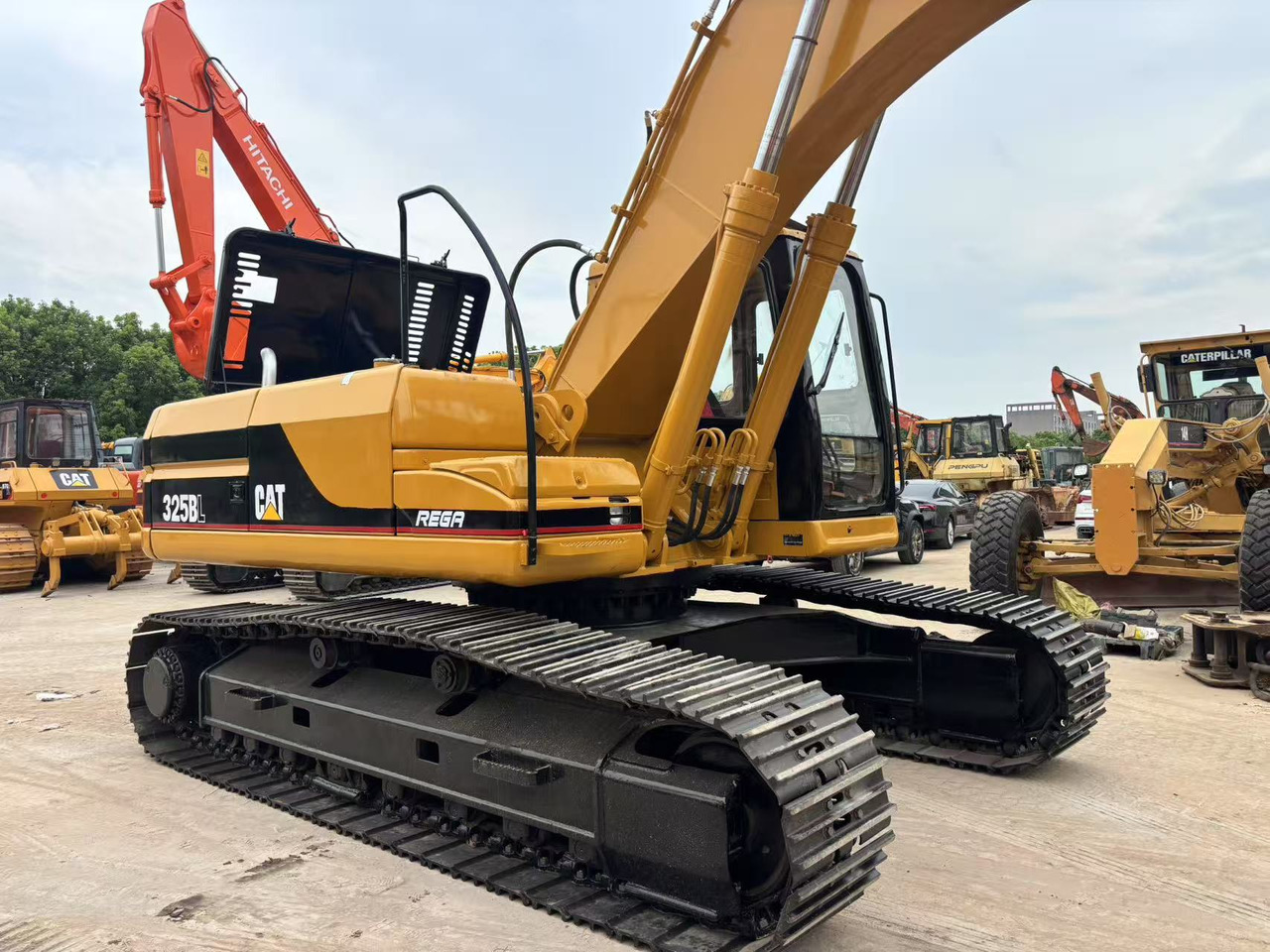 CATERPILLAR 325B - Escavadora de rastos: foto 5 CATERPILLAR 325B - Escavadora de rastos: foto 5