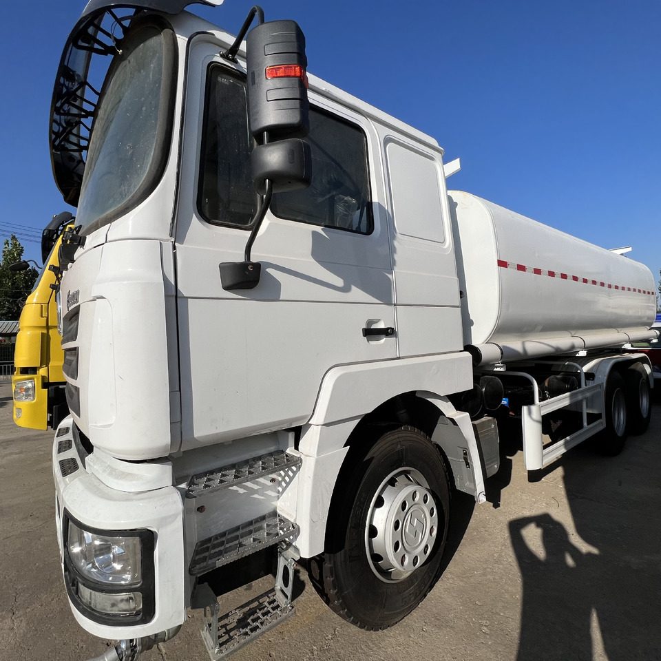 SHACMAN F3000 Water Truck - Caminhão: foto 5 SHACMAN F3000 Water Truck - Caminhão: foto 5