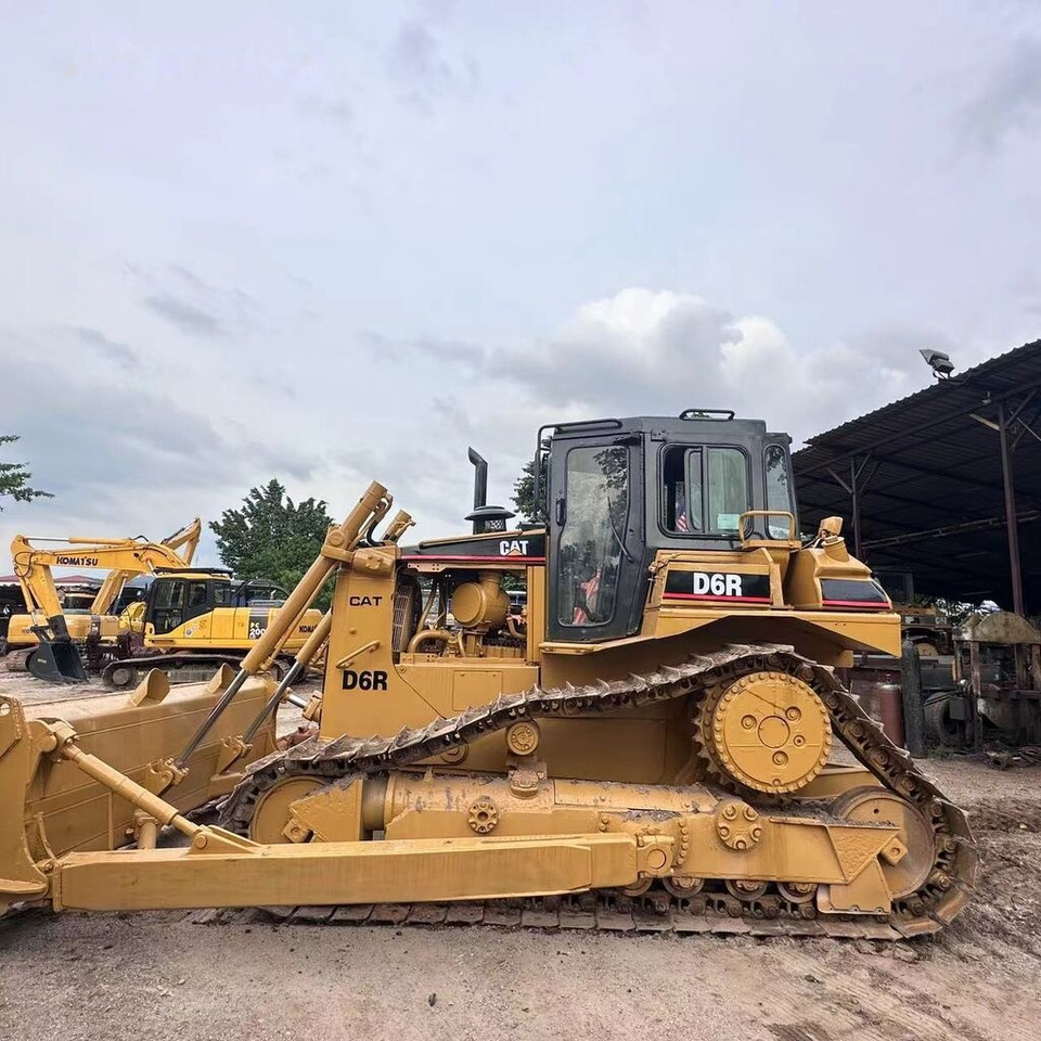 Caterpillar D 6 R - Buldôzer: foto 1 Caterpillar D 6 R - Buldôzer: foto 1