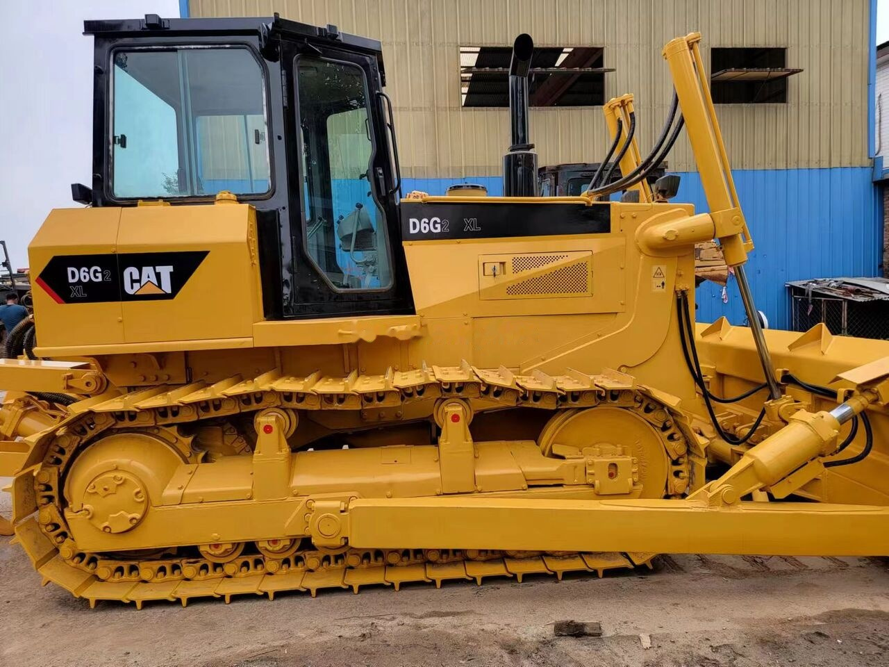 Caterpillar D6G - Buldôzer: foto 2 Caterpillar D6G - Buldôzer: foto 2