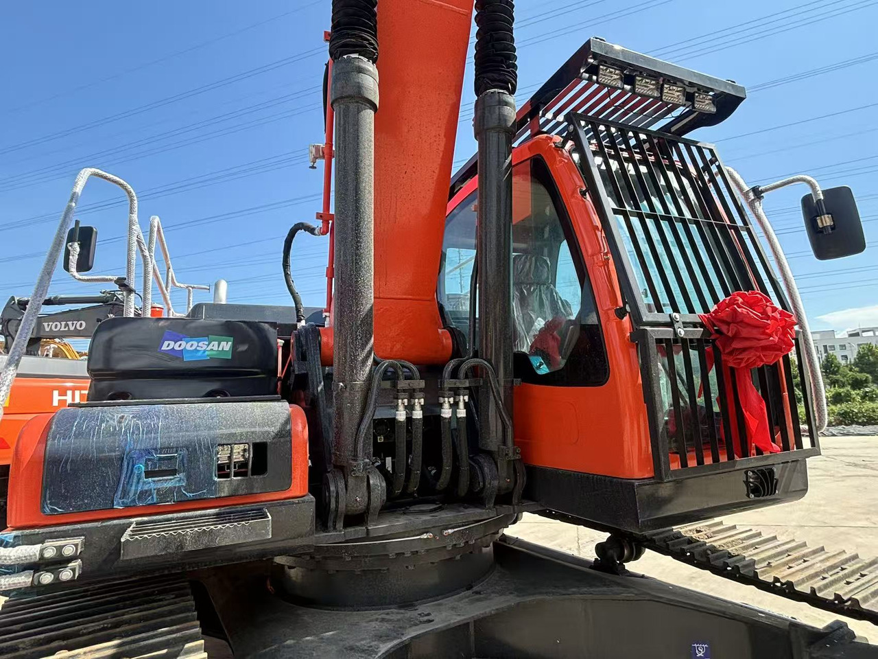 DOOSAN DX340LC-9C - Escavadora de rastos: foto 4 DOOSAN DX340LC-9C - Escavadora de rastos: foto 4