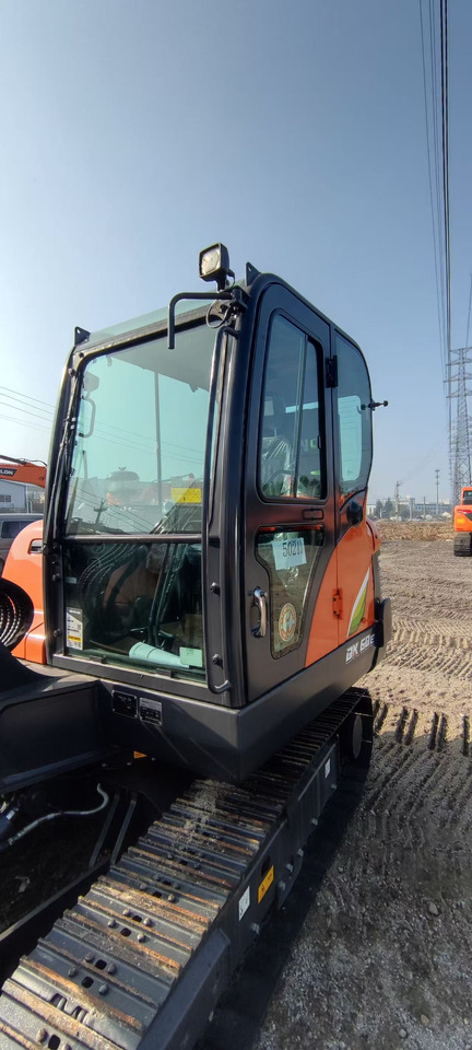 DOOSAN DX60E - Mini escavadeira: foto 3 DOOSAN DX60E - Mini escavadeira: foto 3