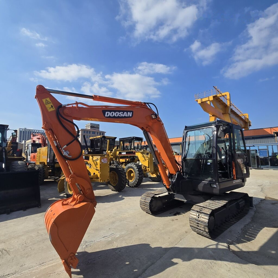 Doosan DX60 - Mini escavadeira: foto 3 Doosan DX60 - Mini escavadeira: foto 3
