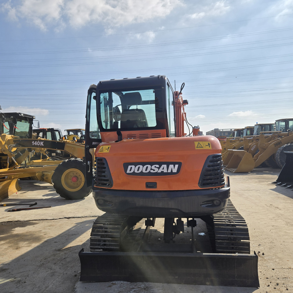 Doosan DX60 - Mini escavadeira: foto 5 Doosan DX60 - Mini escavadeira: foto 5