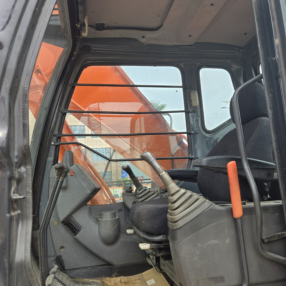 Escavadora de rastos Hitachi ZX240: foto 9 Escavadora de rastos Hitachi ZX240: foto 9