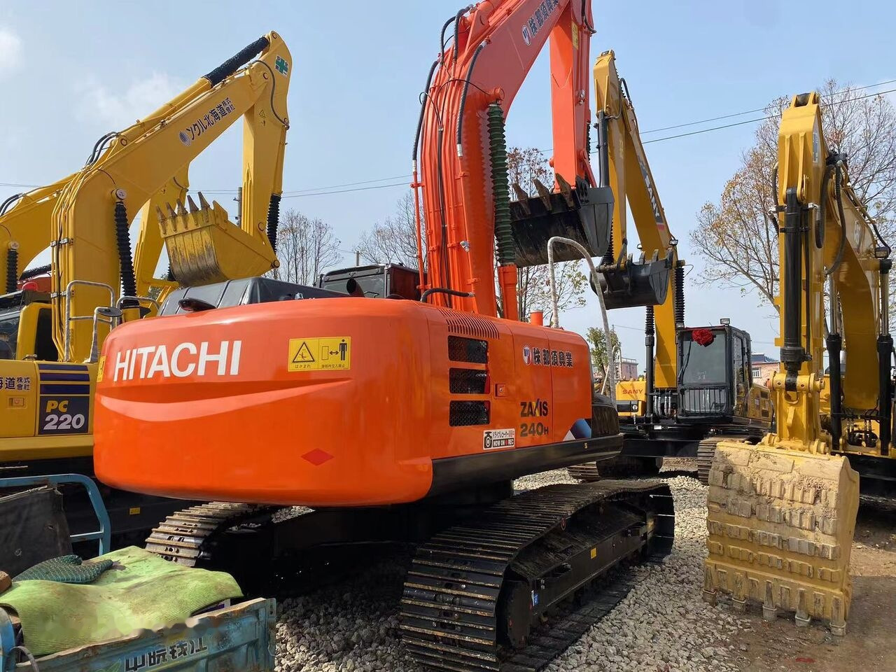 Escavadora de rastos Hitachi ZX240H: foto 8