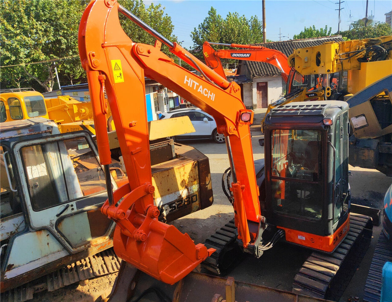 Hitachi ZX55UR - Mini escavadeira: foto 2 Hitachi ZX55UR - Mini escavadeira: foto 2