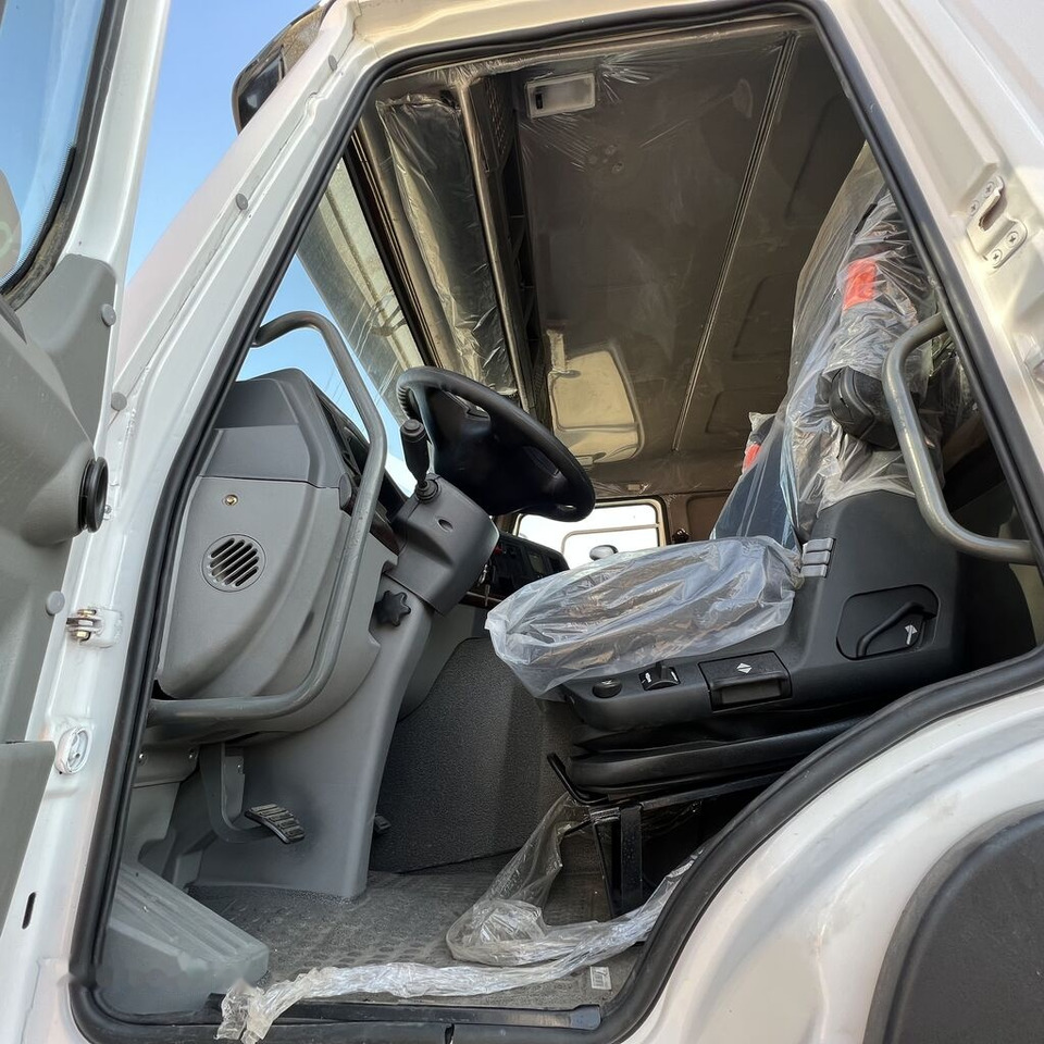 Howo 6*4 flatbed truck - Camião de caixa aberta/ Plataforma: foto 1 Howo 6*4 flatbed truck - Camião de caixa aberta/ Plataforma: foto 1