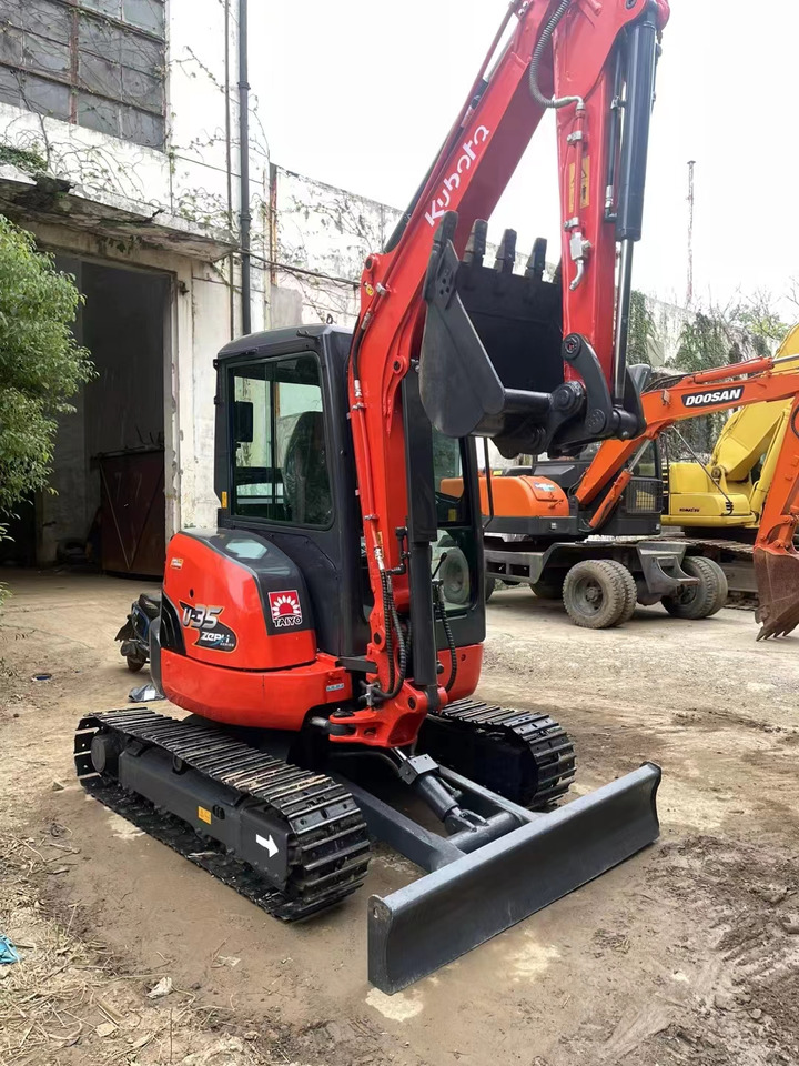 KUBOTA U35 - Mini escavadeira: foto 4 KUBOTA U35 - Mini escavadeira: foto 4