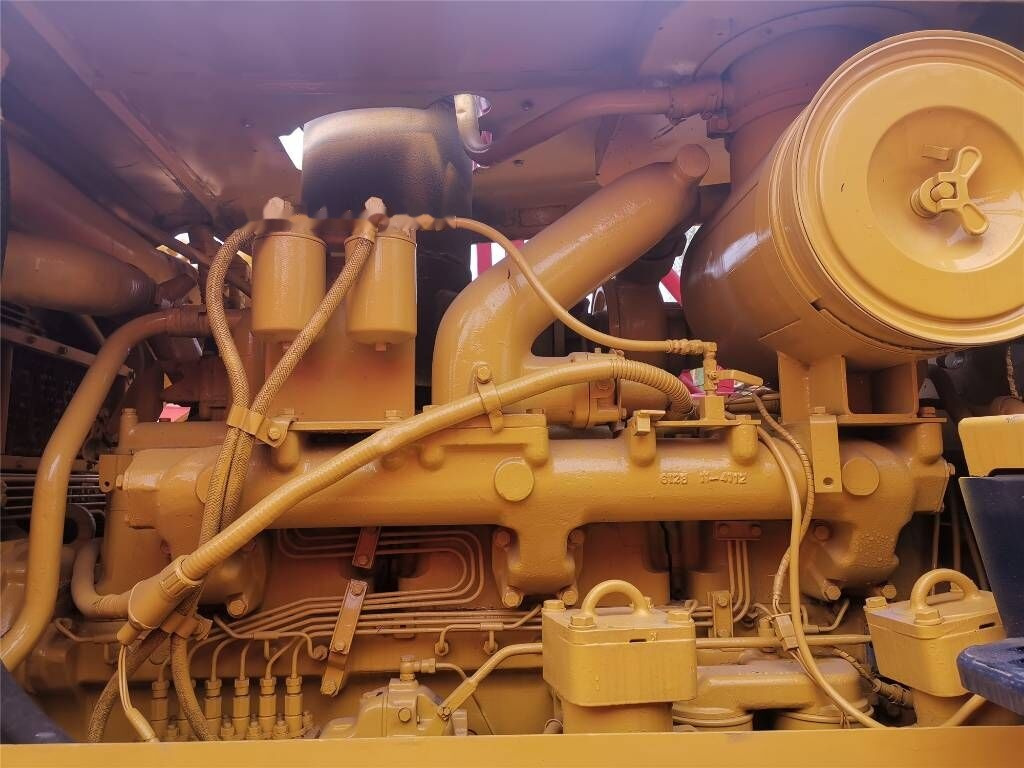 Komatsu D155A-2 - Buldôzer: foto 5 Komatsu D155A-2 - Buldôzer: foto 5