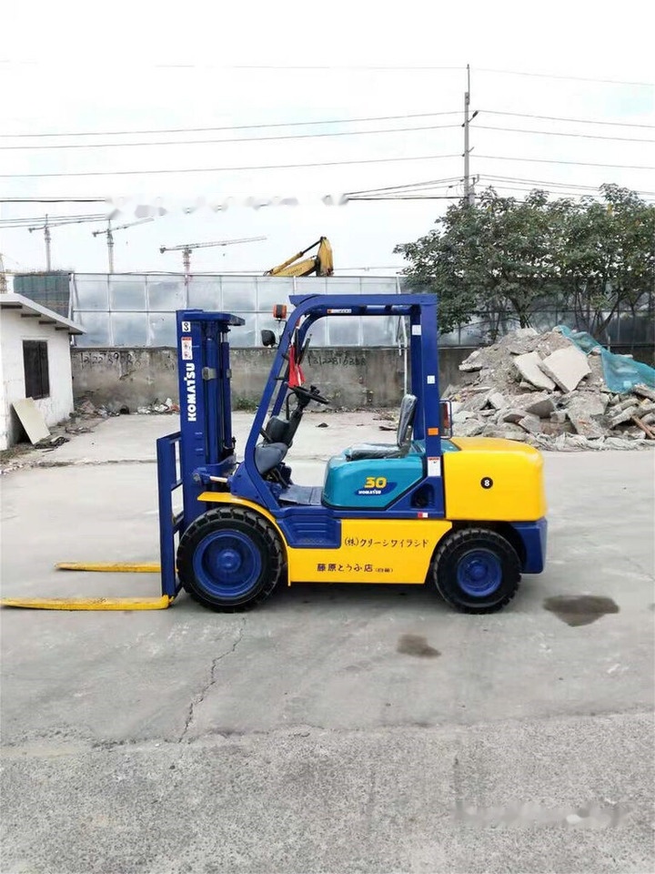 Komatsu FD30 - Empilhadeira a diesel: foto 3 Komatsu FD30 - Empilhadeira a diesel: foto 3