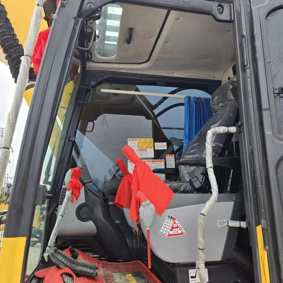 Escavadora de rastos Komatsu PC200-8: foto 12