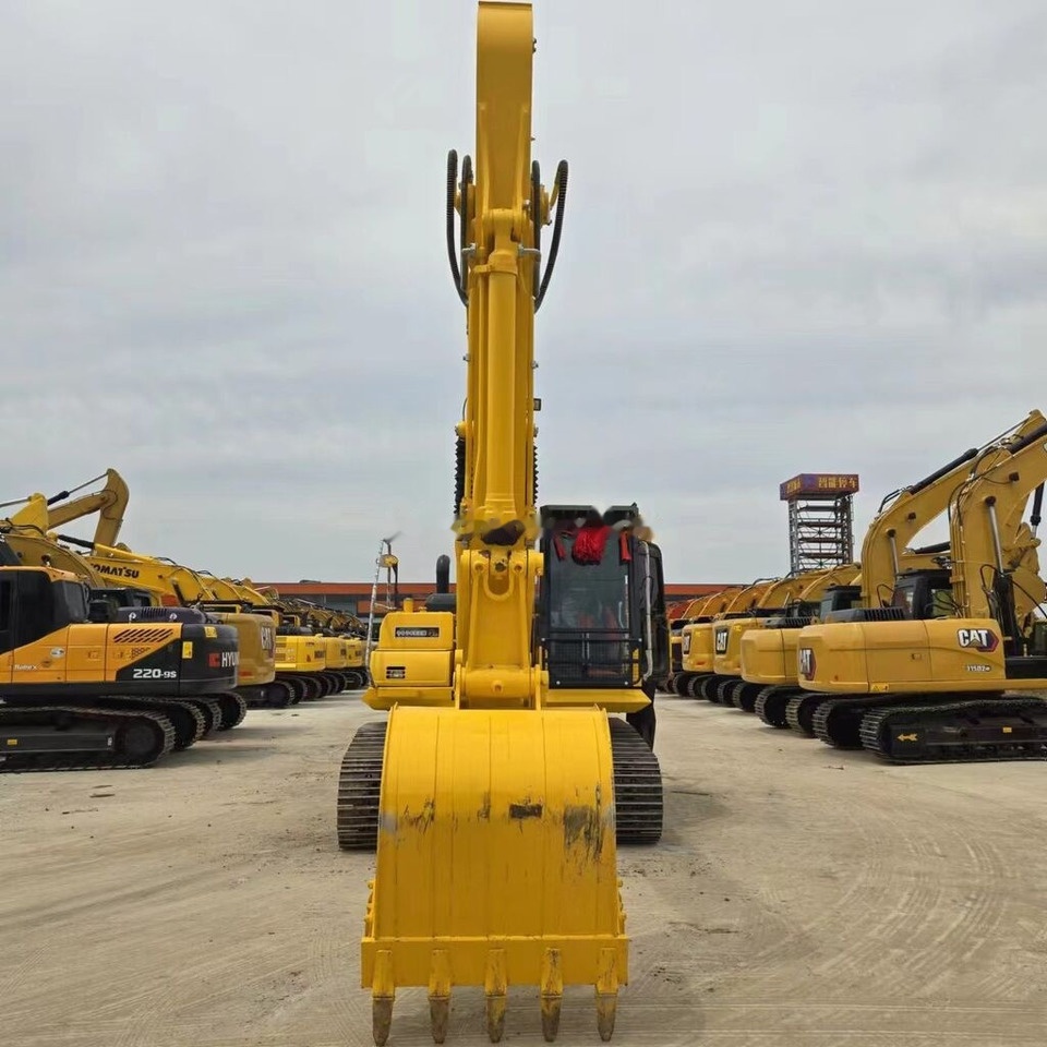 Escavadora de rastos Komatsu PC200-8: foto 6