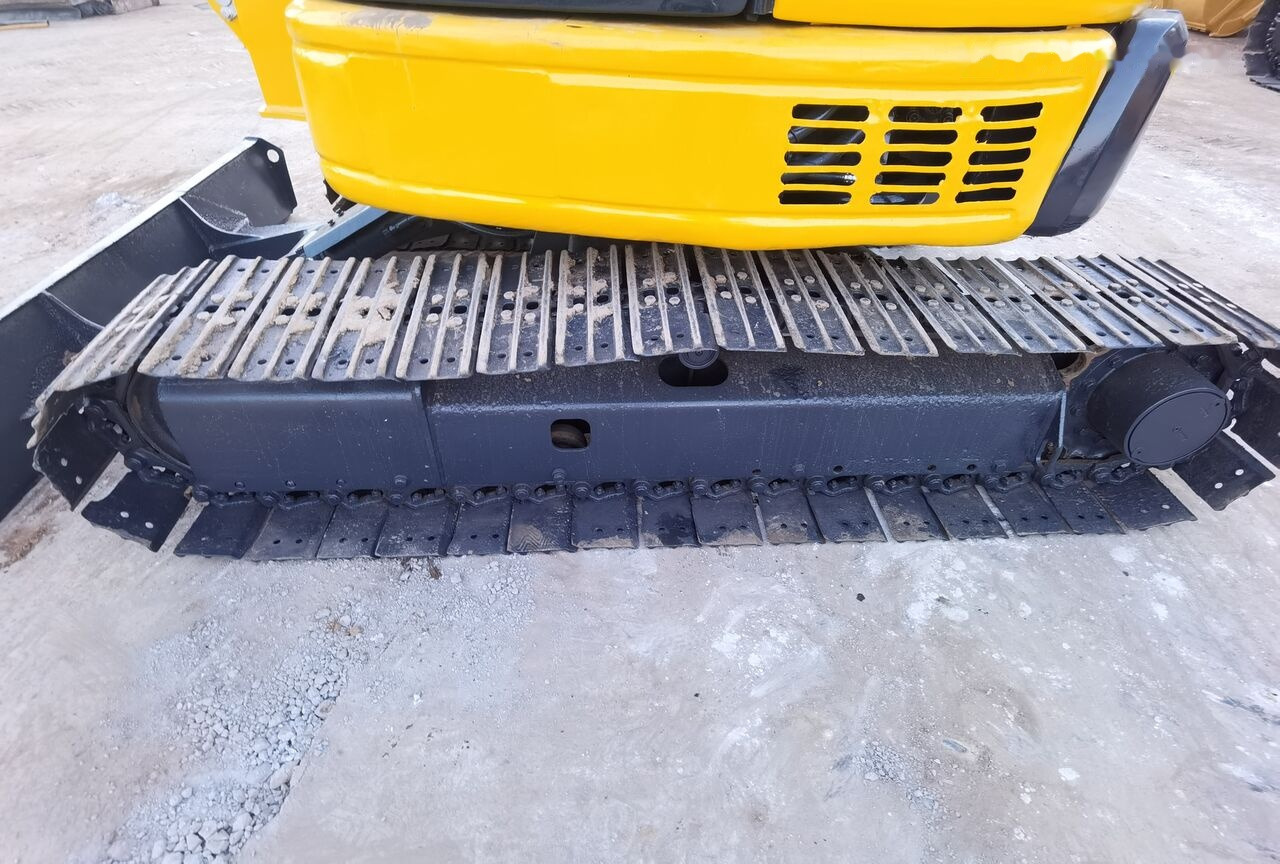 Komatsu PC50MR - Mini escavadeira: foto 2 Komatsu PC50MR - Mini escavadeira: foto 2