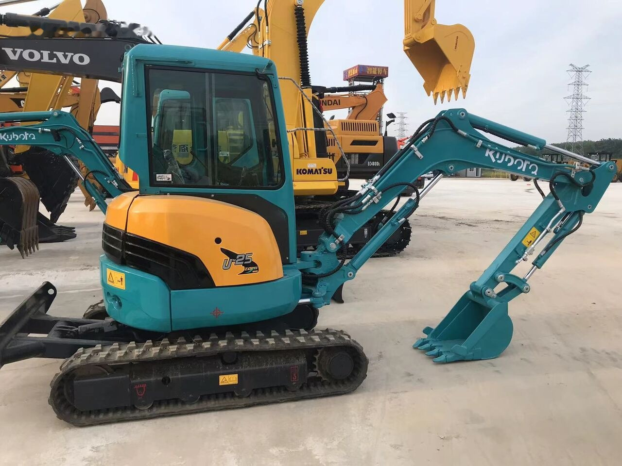 Locação de Kubota U25 Kubota U25: foto 10