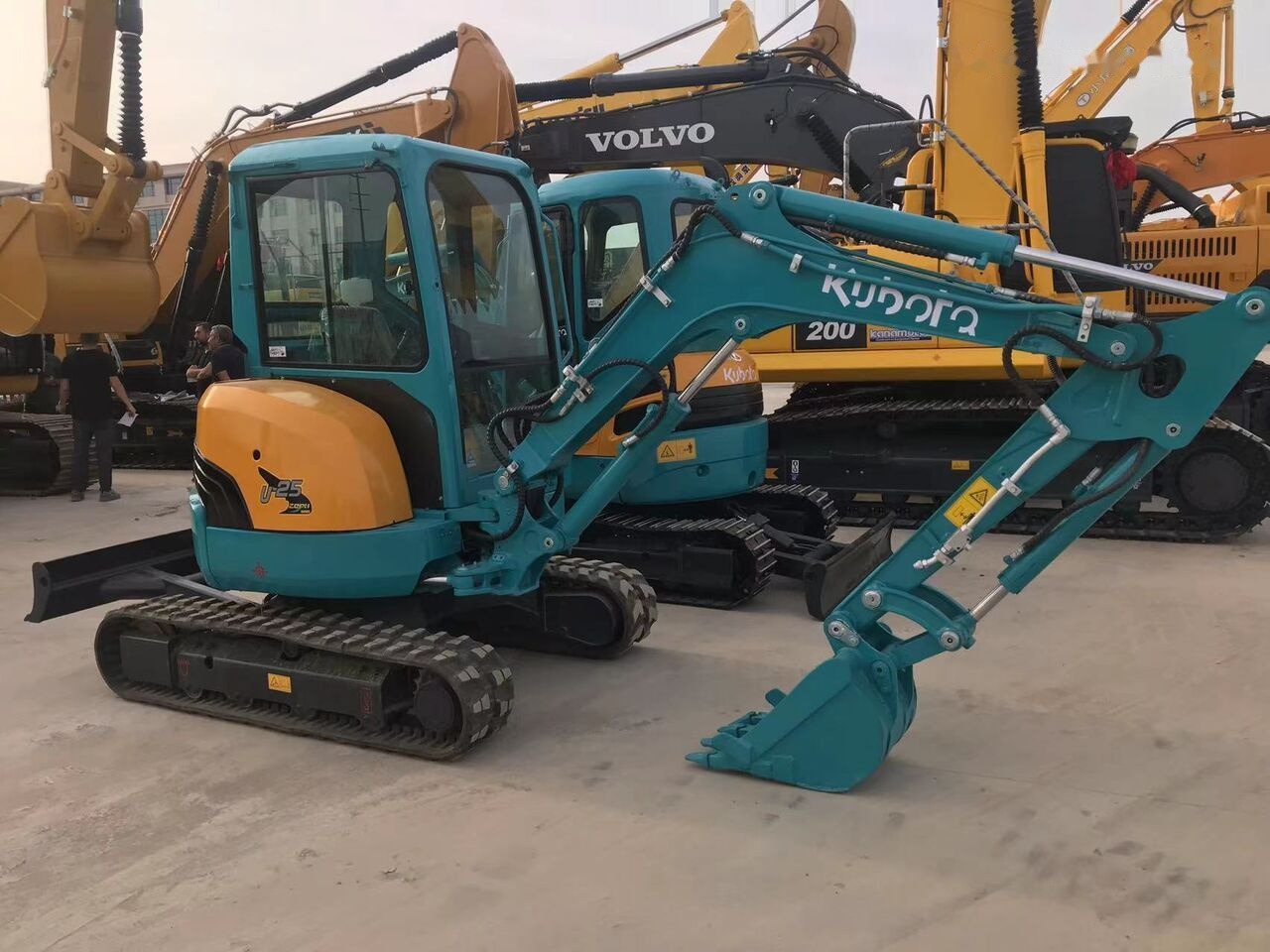 Locação de Kubota U25 Kubota U25: foto 6